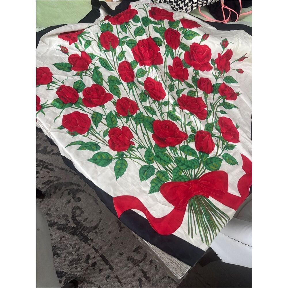 Ginnie Johansen SILK vintage perfect Red Rose Bouquet Print Scarf